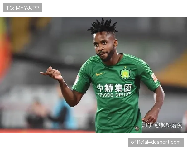 西甲举办“女性足球发展论坛”，探讨提升女足关注度与职业化路径。